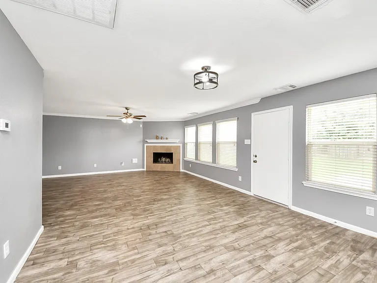 19215 Terra Forest Ct — Photo 16