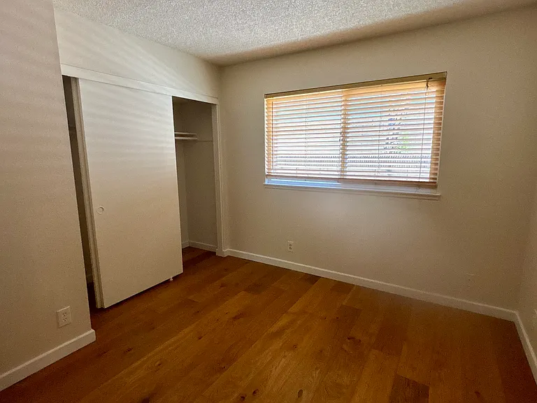 21536 Carriso Rd — Photo 16