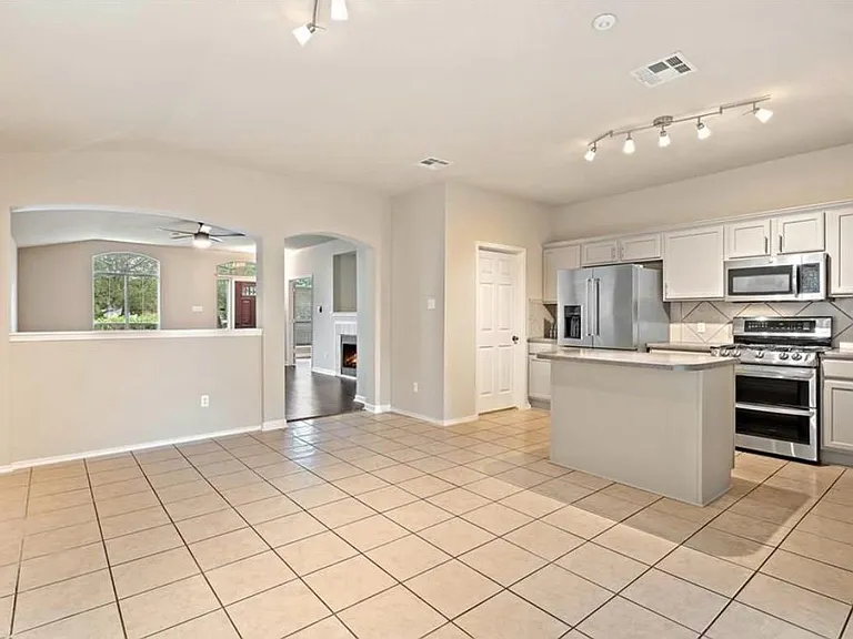 2605 Butler Way — Photo 10