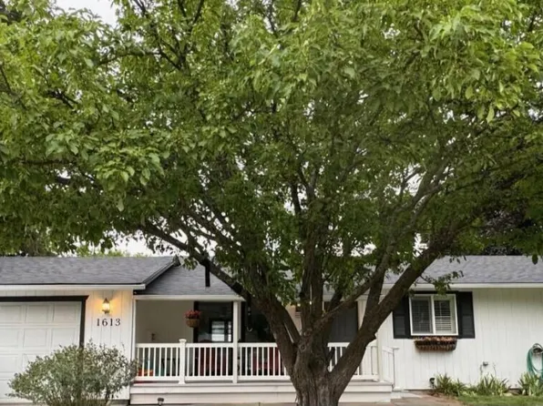 1613 E Plaza Dr, Post Falls, ID 83854