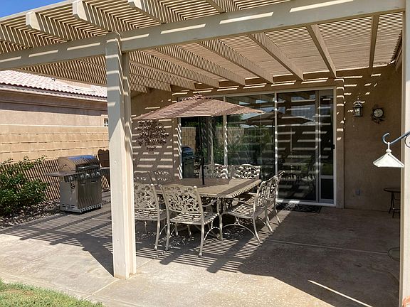 3rd image of 78267 Calico Glen Dr