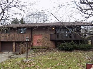 2425 Wimpole St, Aliquippa, PA 15001