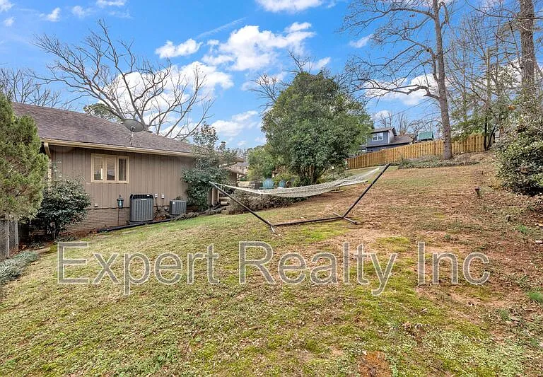373 Laredo Dr — Photo 33