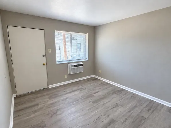 3320 Greenwood Blvd, Saint Louis, MO