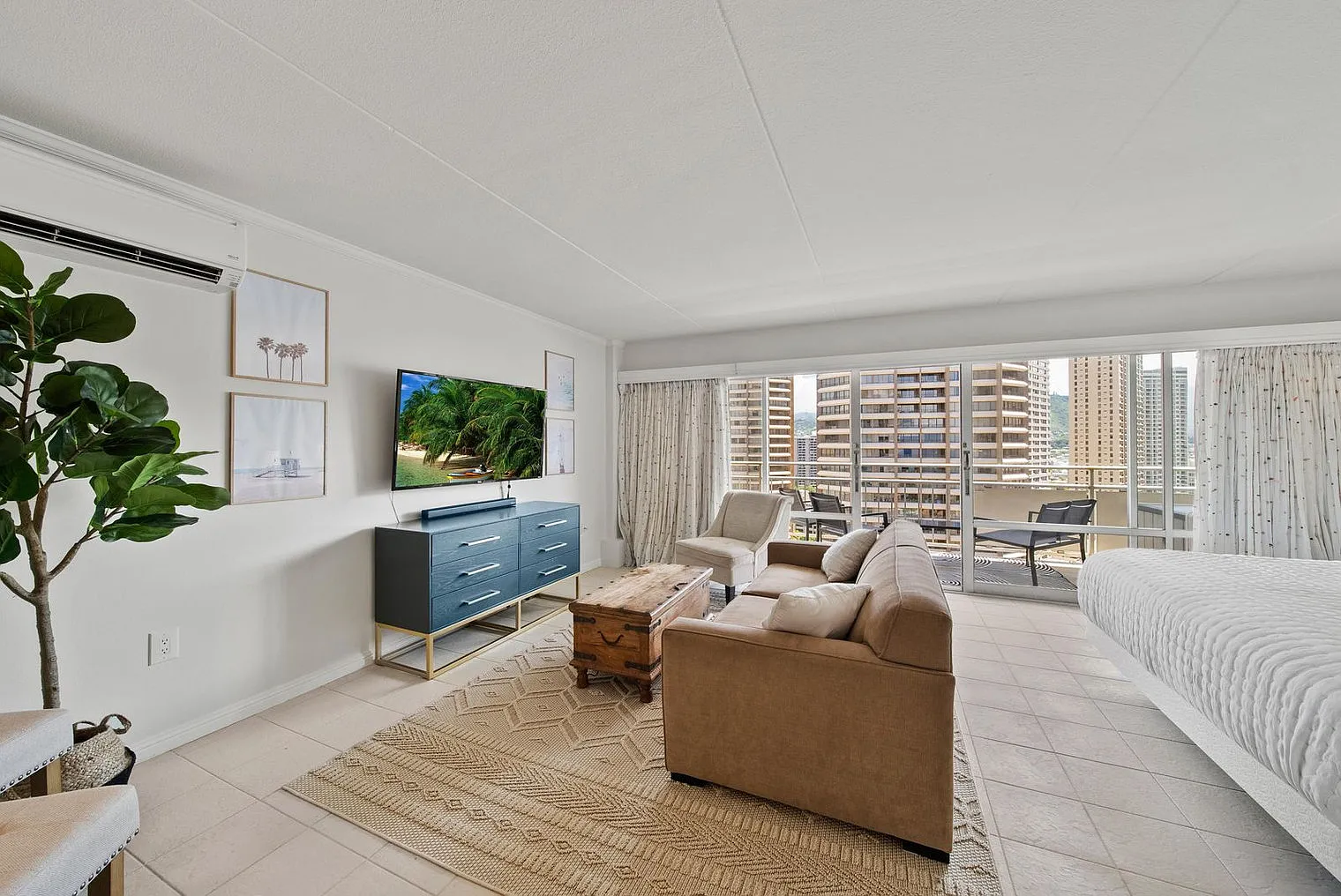 1 bed, 1.0 bath, 495 sqft, $7,025 — Photo 3