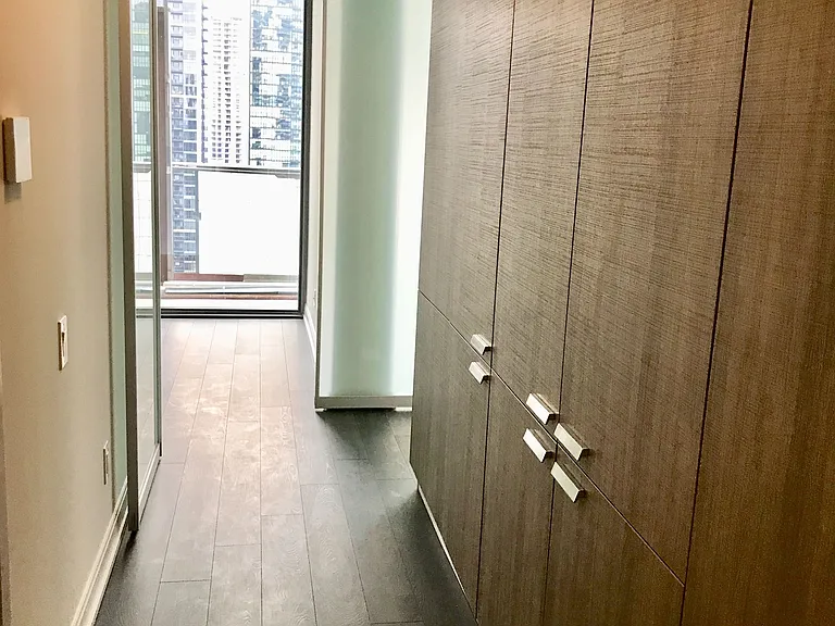 50 Charles St E #2601 — Photo 9