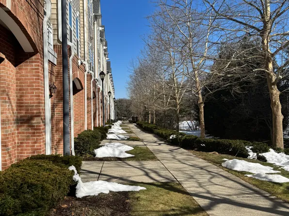 813 De Luca Rd, Belleville, NJ 07109