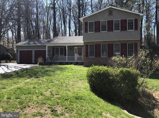 8664 Valley Dr, Waldorf, MD