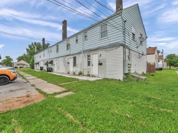 28 Blackmore St