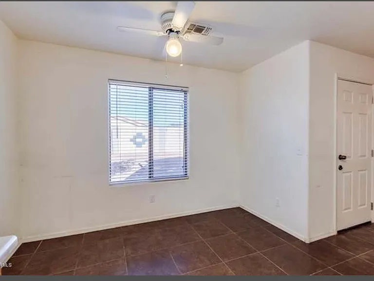 804 W Melrose Dr — Photo 5