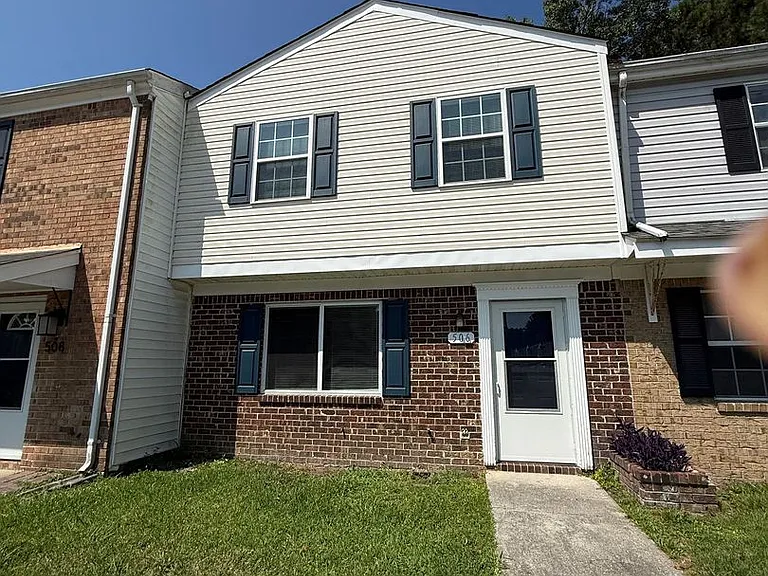 506 Myrtlewood Cir — Photo 1