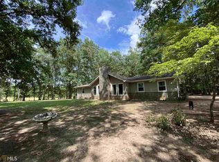 1394 Twin Oaks Rd, Williamson, GA 30292