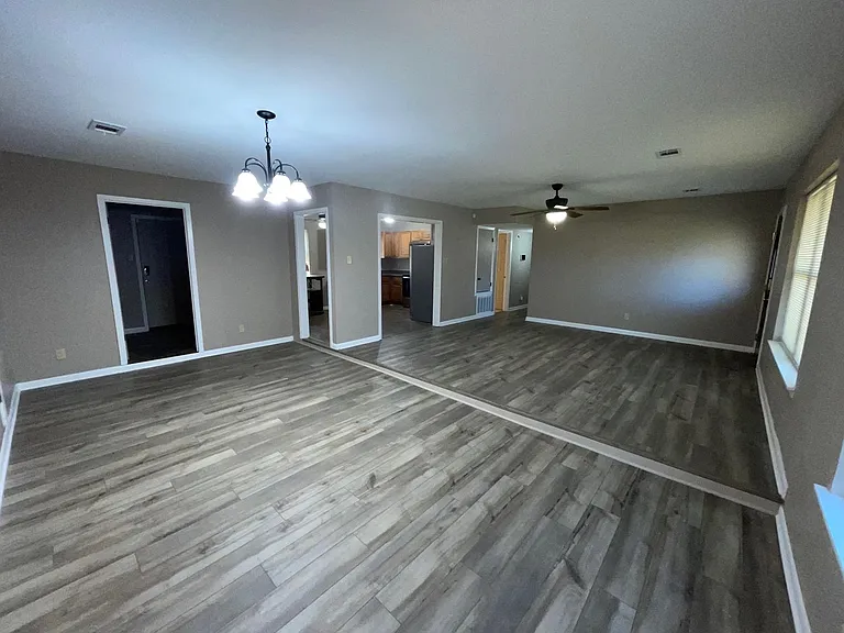 1101 Lehman Dr — Photo 15