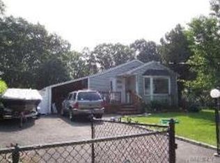 1235 Howells Rd, Bay Shore, NY 11706