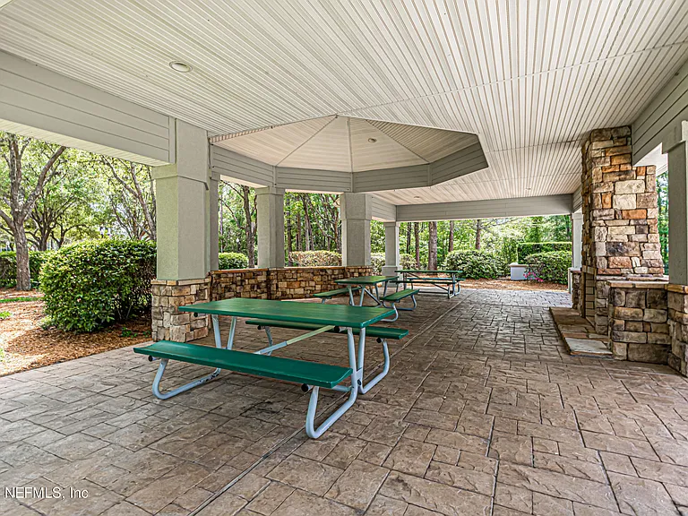 1630 Vineland Cir #B — Photo 38