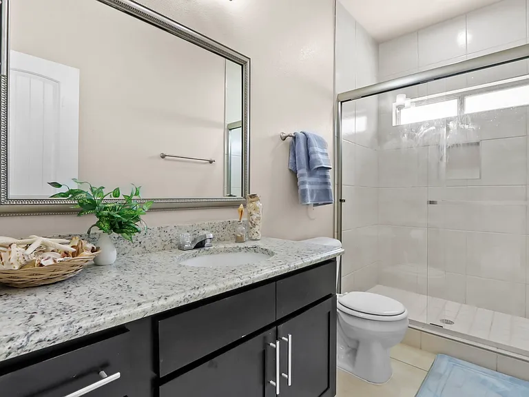 629 Guy Meyers St — Photo 20