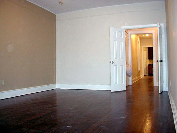 3rd image of 5112 S Woodlawn Ave APT 3I