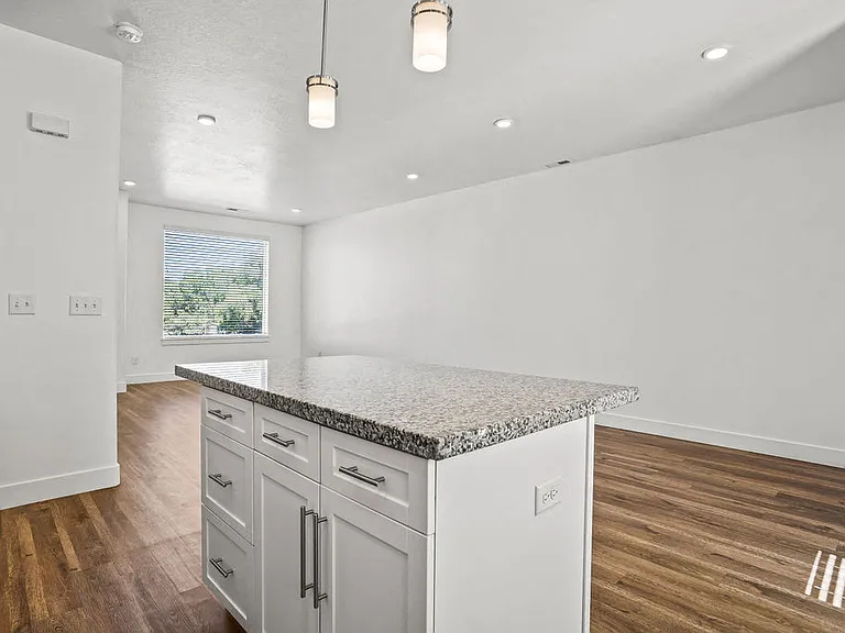 Aero Luxury Townhomes — Photo 9