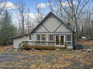 755 Clubhouse Dr, East Stroudsburg, PA 18302