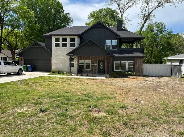 101 1/2 Shoreway Cir, Waxahachie, TX 75165