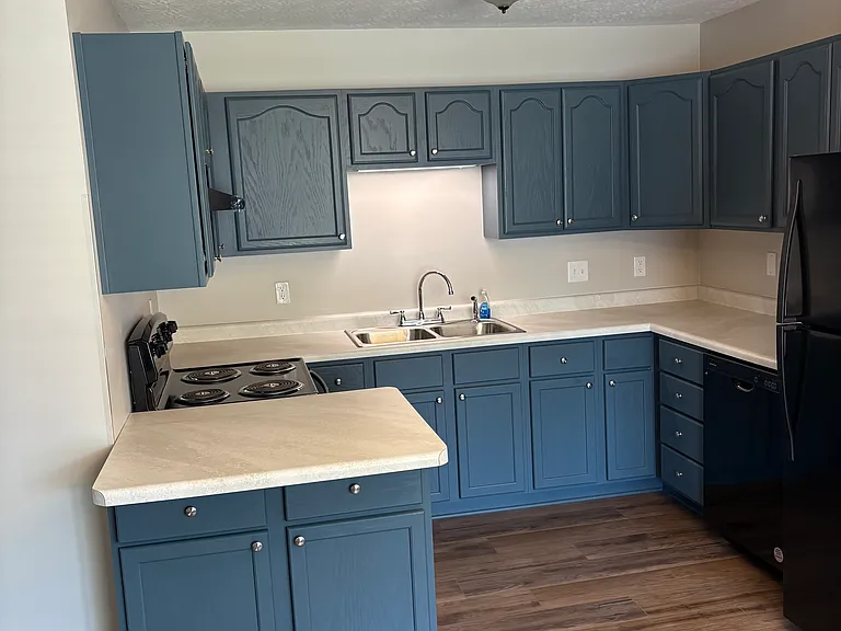 105 Bittersweet Rd — Photo 3