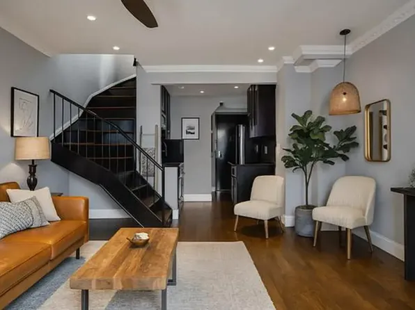 160 East 26th Street image 1 of 6