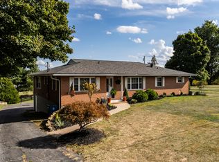 202 Ridgelea Dr, Williamstown, KY 41097
