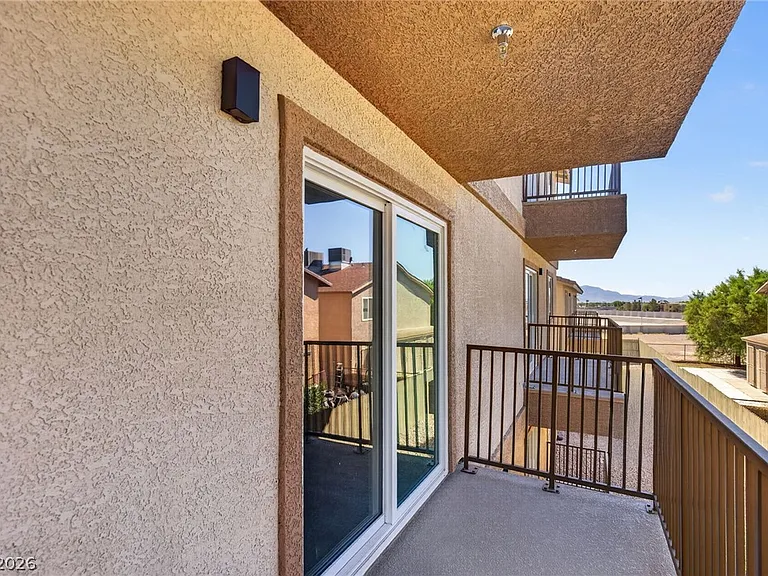 2301 Seco Adobe Cir #204 — Photo 22