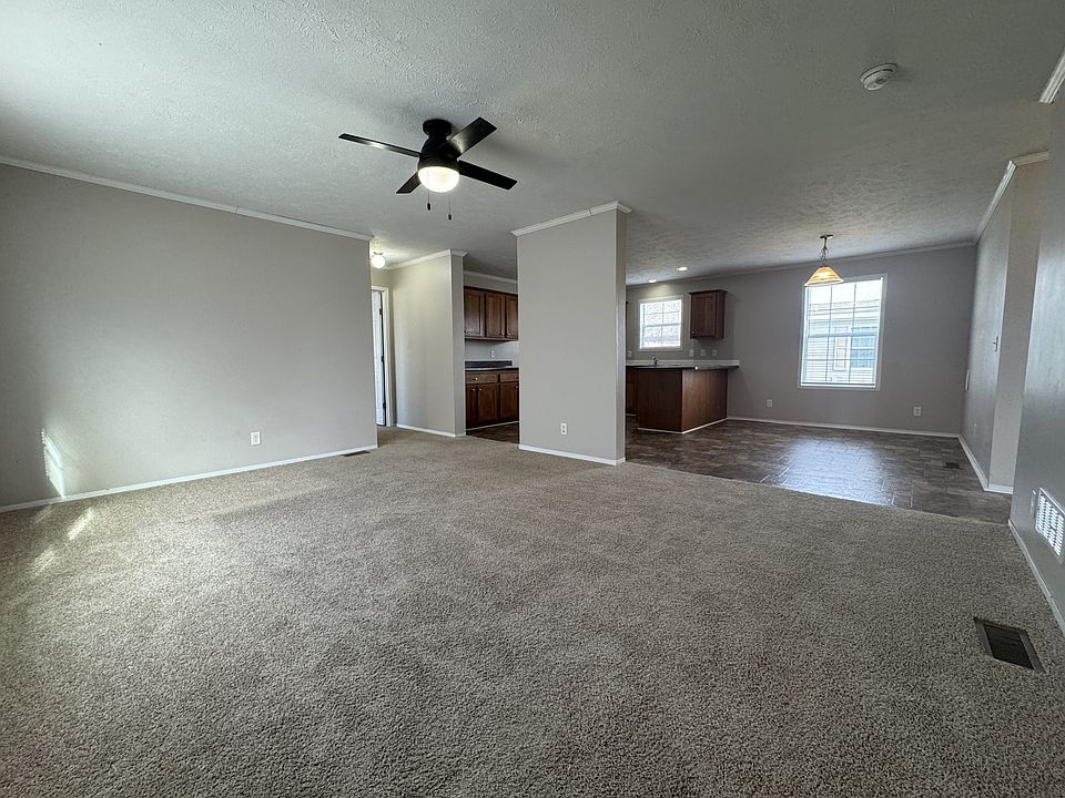 1st image of 292 Roxbury Park #292