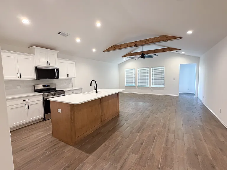 9407 N 115th East Ave — Photo 3