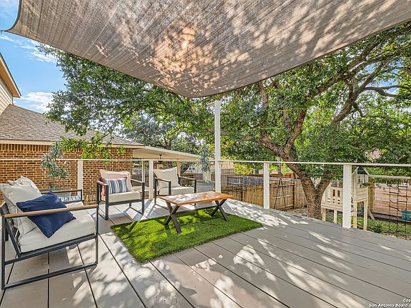 5th image of 23039 Airedale Ln