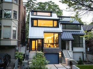 174 Kenilworth Ave, Toronto, ON M4L3S6