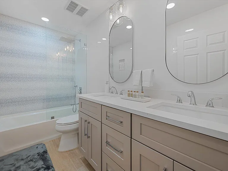 4145 Bahia Isle Cir — Photo 29