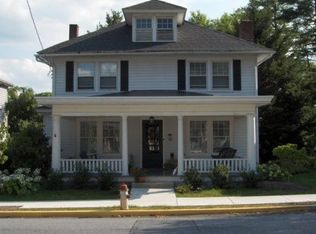 308 Front St, Lititz, PA 17543