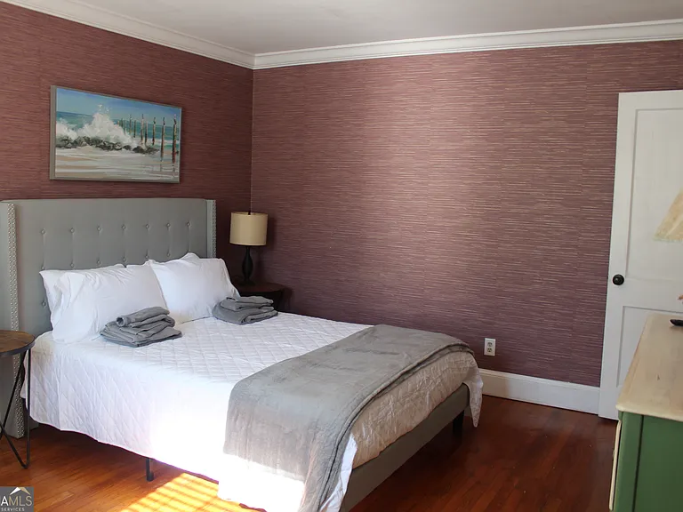 504 Bailey St — Photo 10
