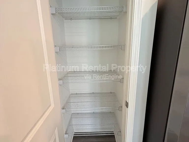 177 Swindon Dr — Photo 13