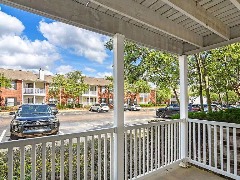 The Reserve at Woodchase — Photo 14