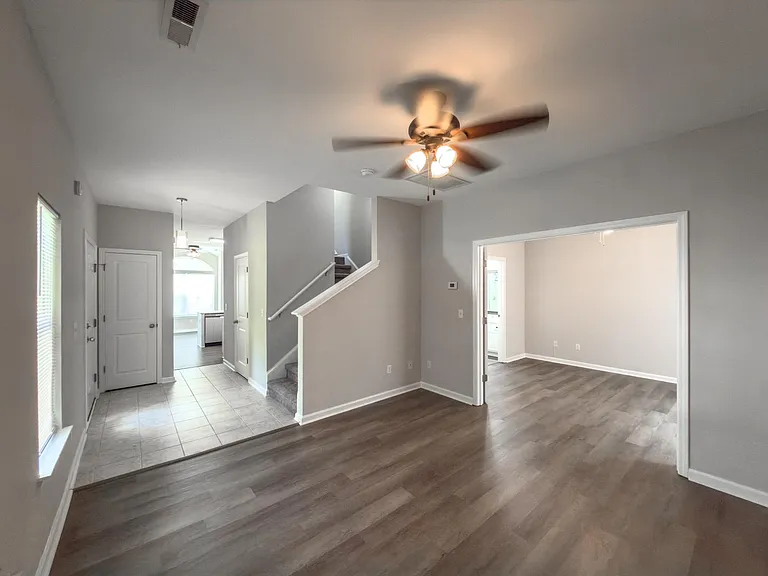 251 Grand Oaks Dr — Photo 5