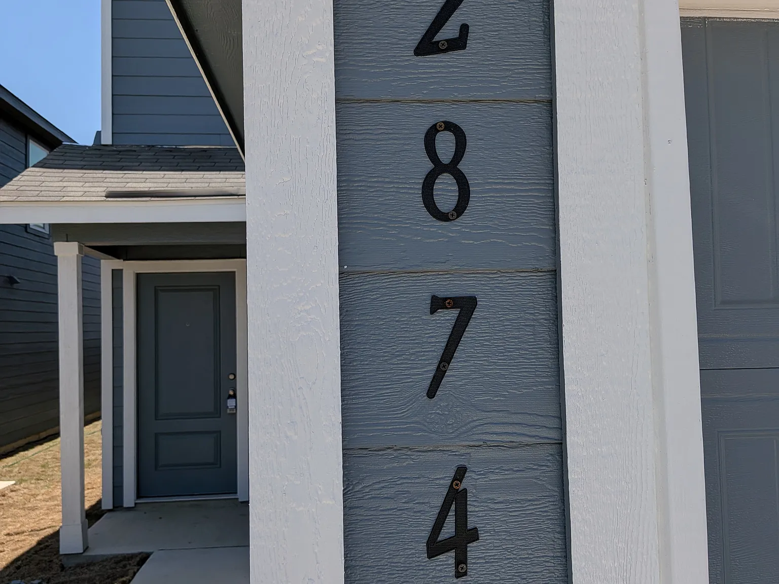 4 bed, 2.5 bath, 1897 sqft, $1,894 — Photo 1