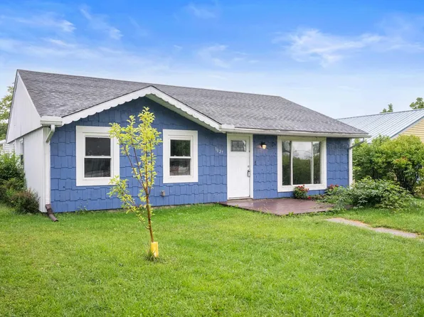 1027 W Cleveland St, Hartford City, IN 47348