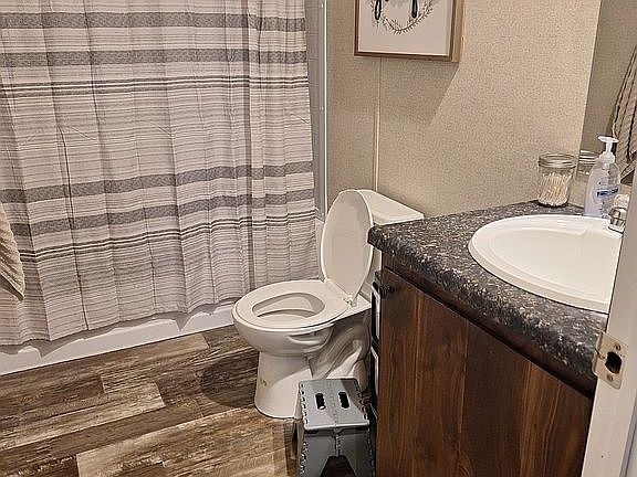 4th image of 126 Sycamore Cir