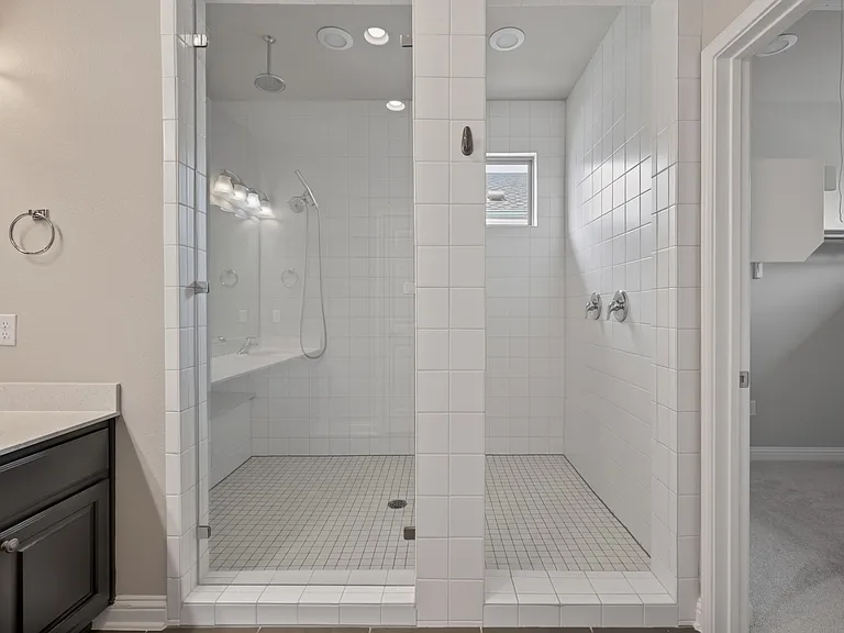 1501 Lawrence St — Photo 17