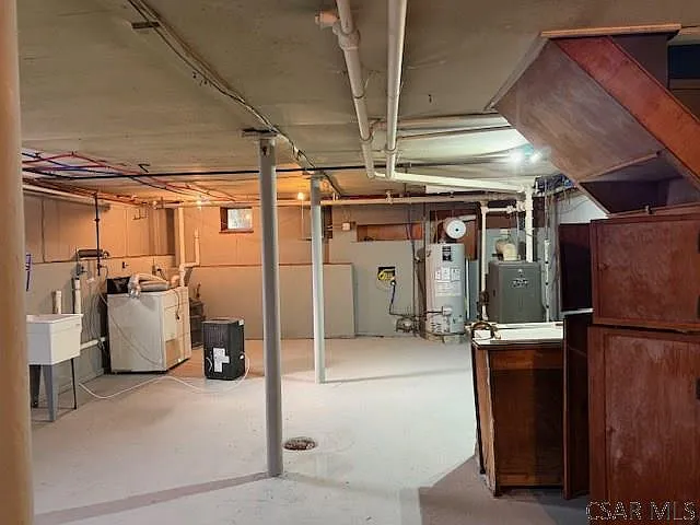 R130 Strayer St — Photo 11