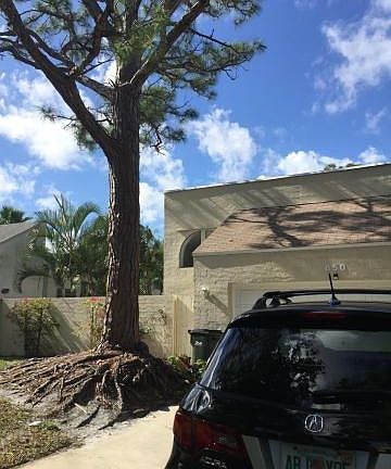 3rd image of 850 NW 22nd Ct