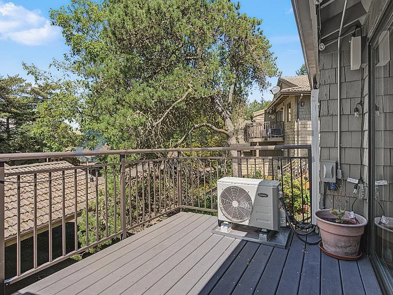 90 Galen St — Photo 4