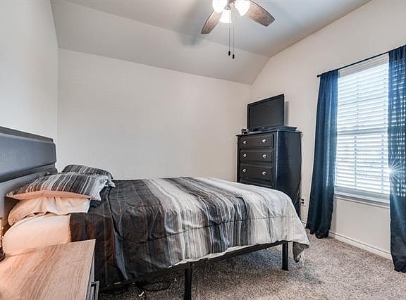 5th image of 130 Whitetail Way