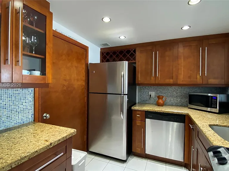 401 Ocean Dr #722 — Photo 17