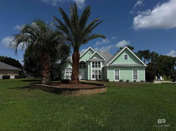 9330 Fairway Dr, Foley, AL 36535