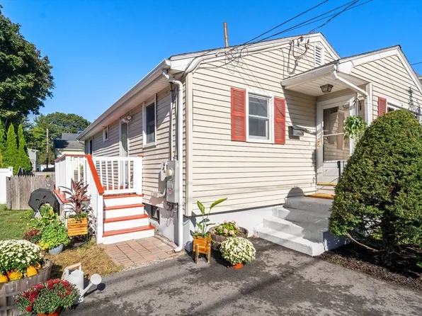92 Mokema Ave, Waltham, MA 02451