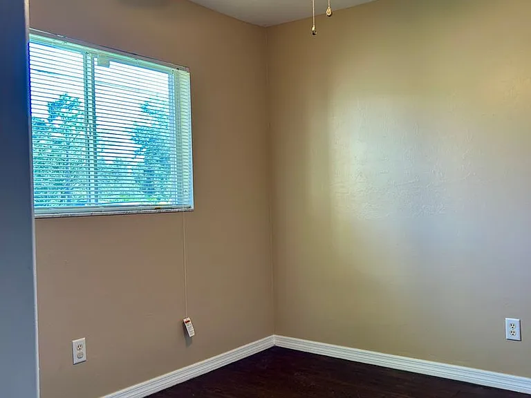 346 Bell Blvd S — Photo 10
